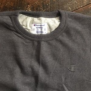 Authentic Champion Crew Neck | men’s Large